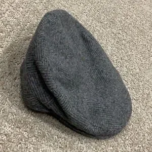 Burberry | Accessories | Burberry Gray Herringbone Hat  display picture 3